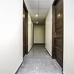 Oyo 2282 Apartment Velachery