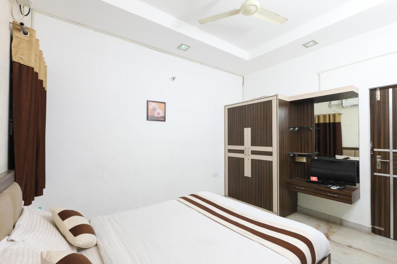 Oyo 2282 Velachery Apartment Chennai