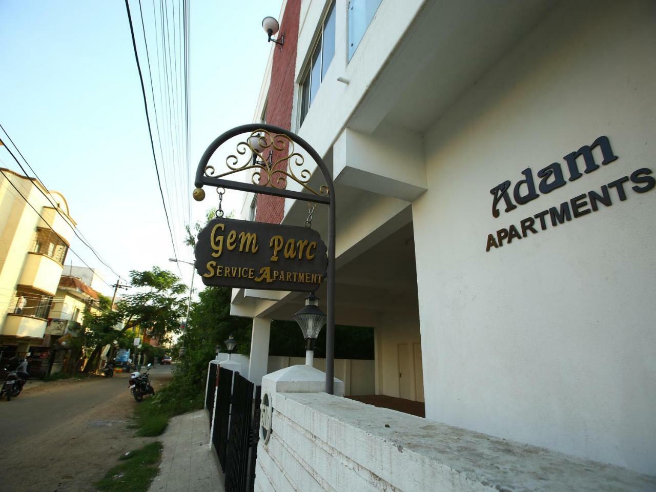 Oyo 2282 Velachery Apartment